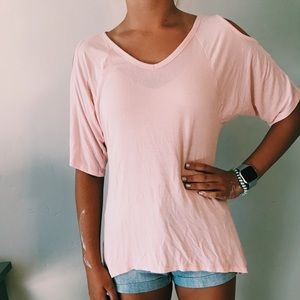 OFF THE SHOUDLER LIGHT PINK TOP